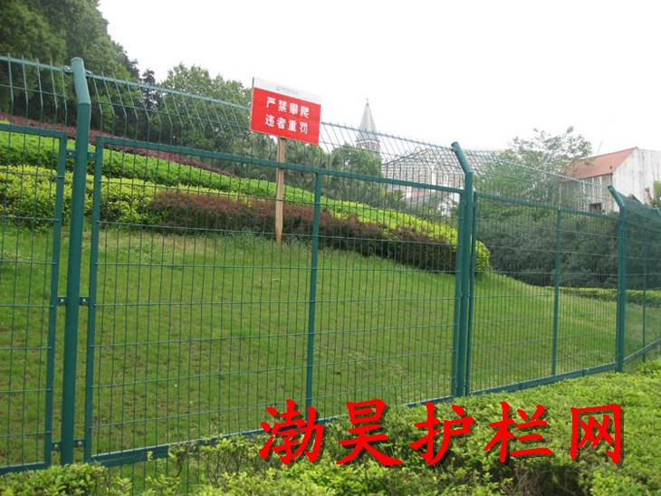 厂家直销框架护栏网 高速公路 小区护栏网 量大从优