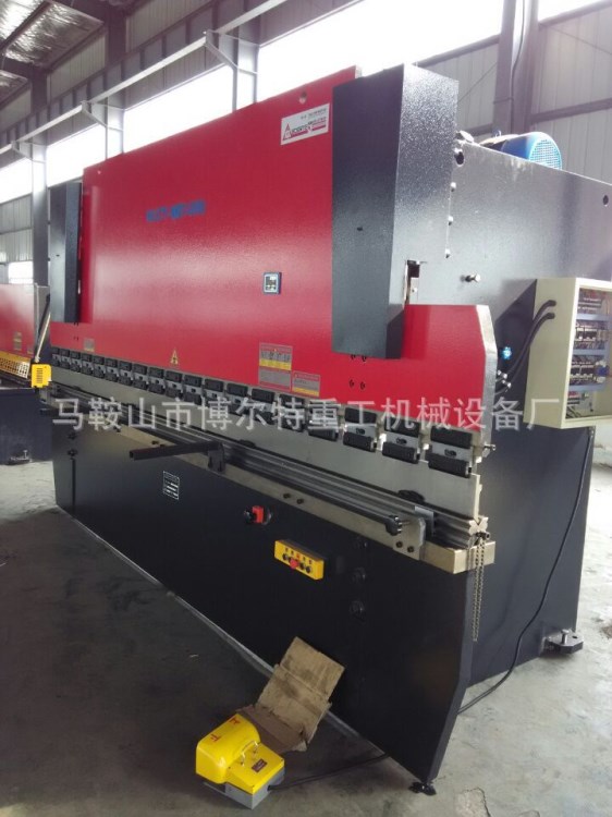 WC67Y-100T/4000數顯液壓折彎機 精品液壓折彎機廠家價格
