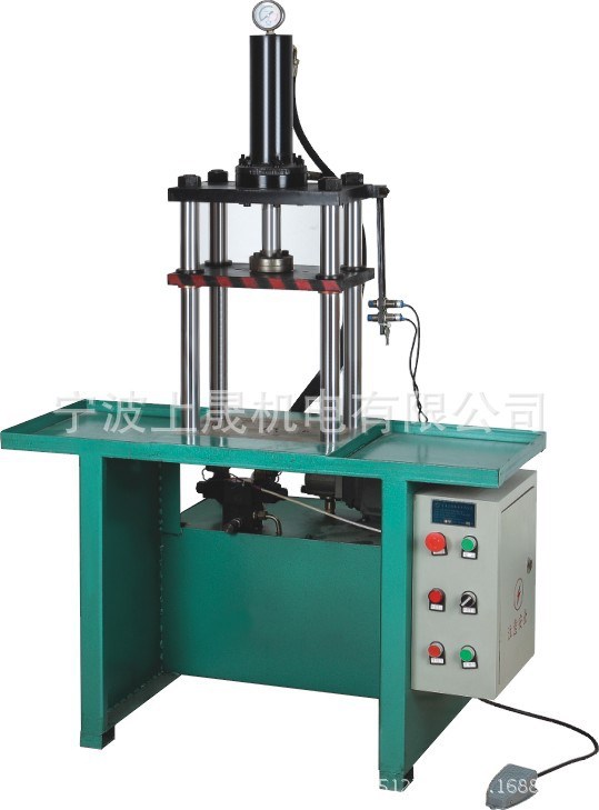 8TF 實用型電控液壓機