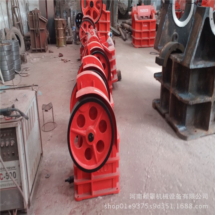 廠家直銷鄭州破碎機 粗碎顎式破碎機 鄂破機 石頭粉碎機械設(shè)備
