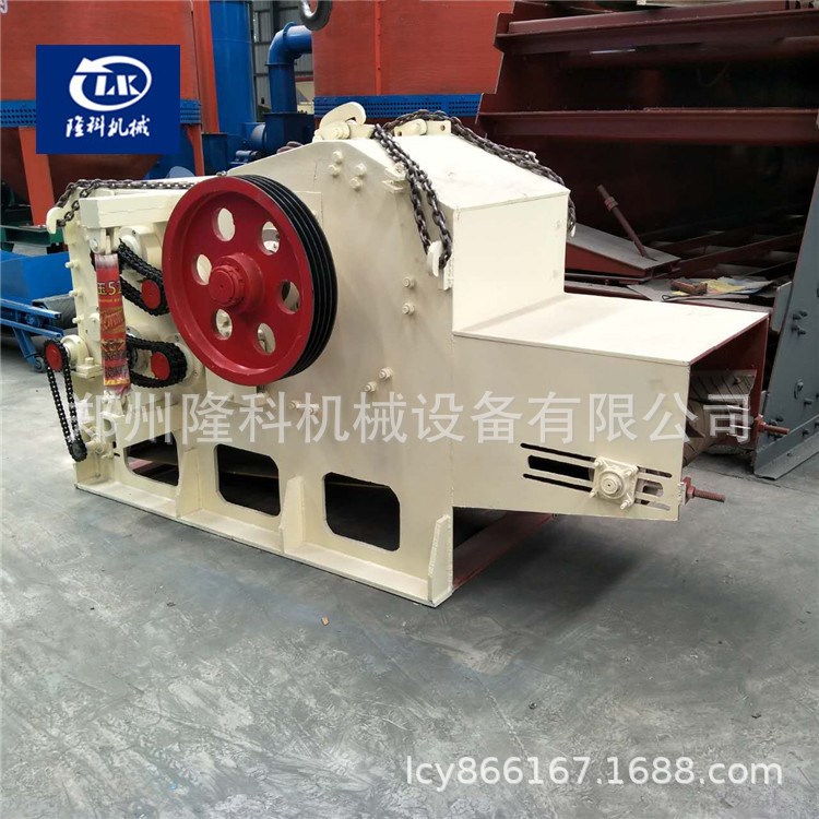 供應(yīng)鼓式打片木材削片粉碎機(jī)  新型免基礎(chǔ)合金刀鼓式削片機(jī)