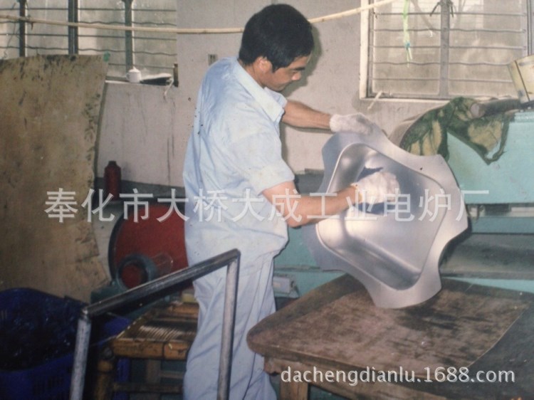 不銹鋼水槽光亮退火爐