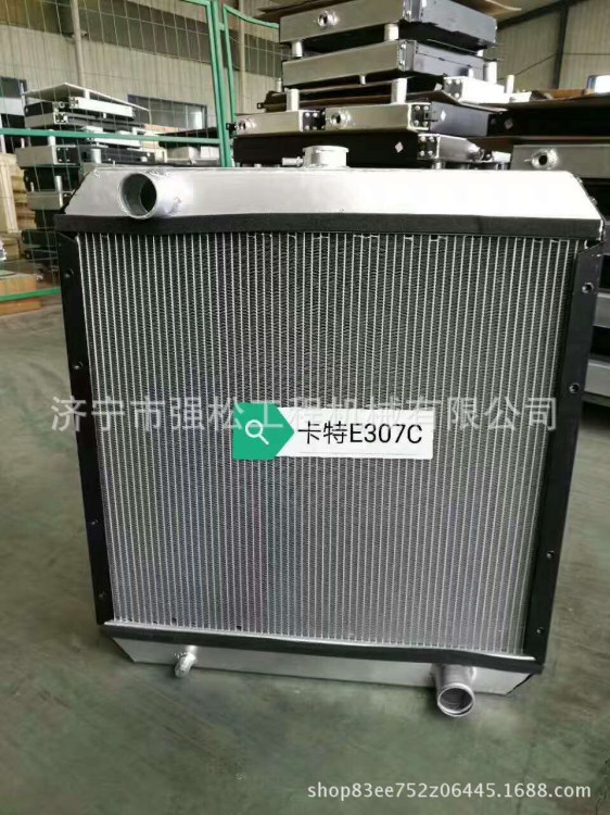 卡特挖掘機(jī)E307C水箱質(zhì)量