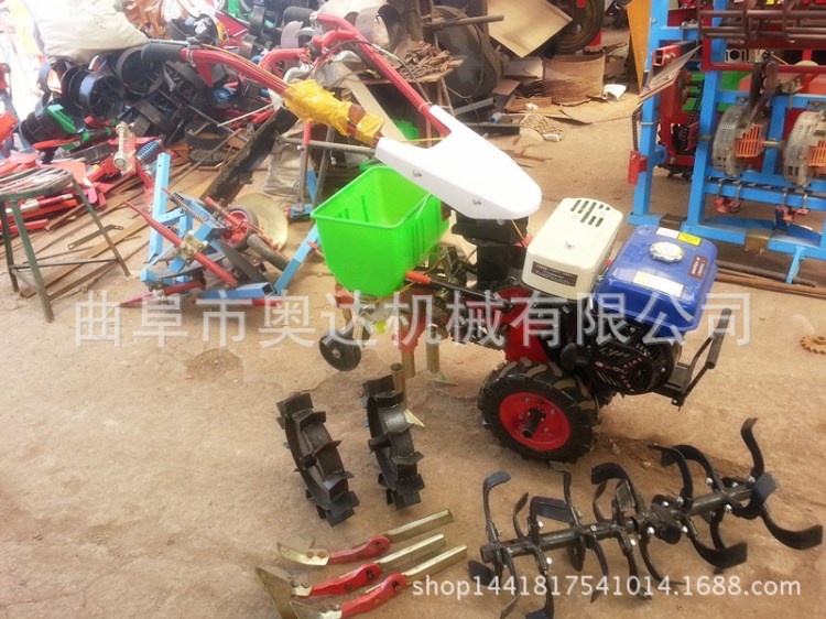 內(nèi)蒙古廠家旋耕松土機(jī) 玉米施肥播種機(jī)價(jià)格 汽油手推7.5馬力