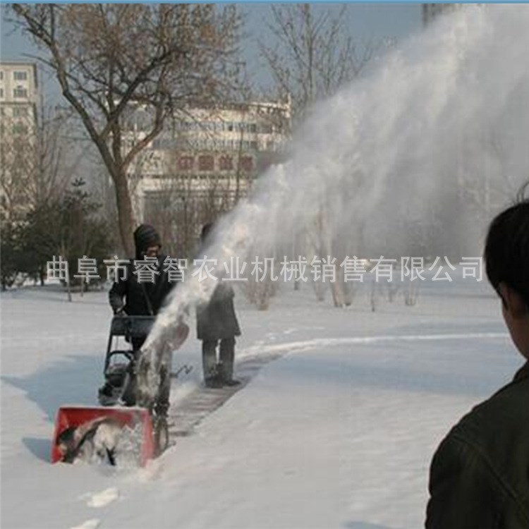 快速扫雪机厂家 长春新款扫雪机价格 手拉启动小型抛雪机