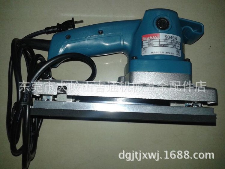 供應(yīng)日本牧田9045B平板電動(dòng)打磨機(jī)-木板表面打磨的好助手