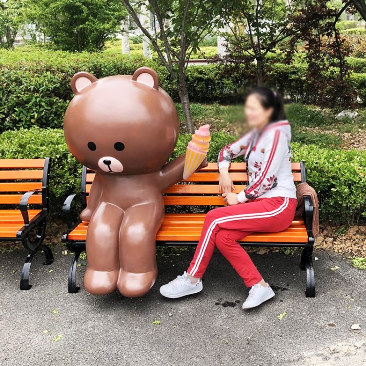 卡通公園座椅布朗熊可妮兔玻璃鋼鐵藝防腐木庭院景觀坐凳環境藝術