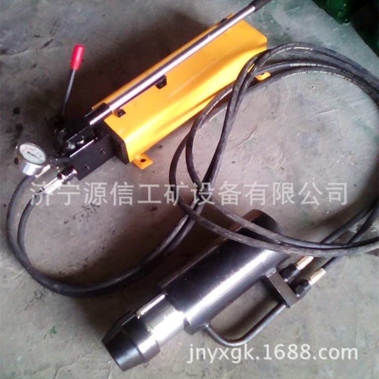 礦用MS22手動(dòng)錨索張拉機(jī)具價(jià)格  21.6錨索張拉機(jī)具廠家直供