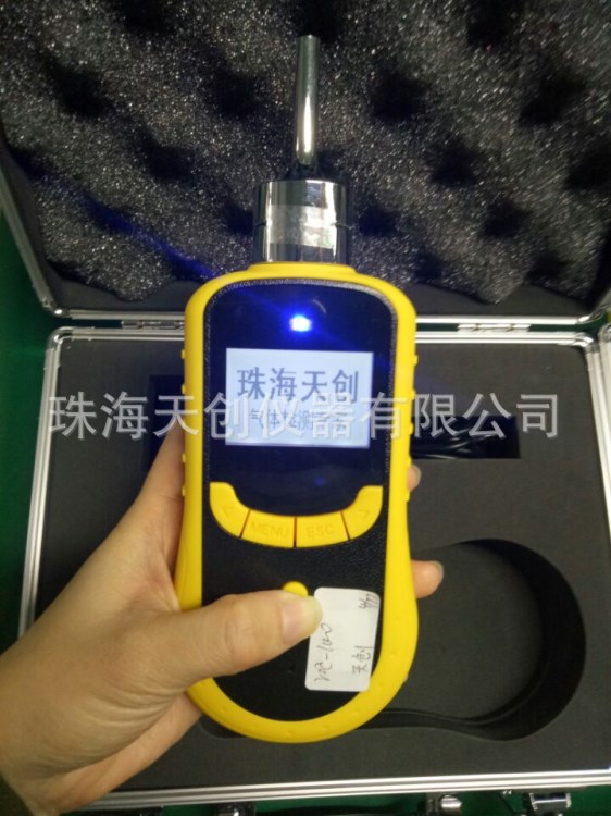 便攜泵吸探測(cè)儀有機(jī)揮發(fā)物總和（TVOC）氣體濃度檢測(cè)儀探測(cè)報(bào)警器