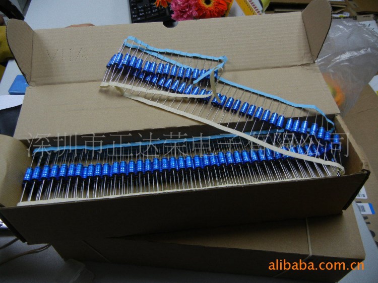 現貨供應BC/VISHAY臥式有極軸向穿心電解電容47UF63V105度8*16