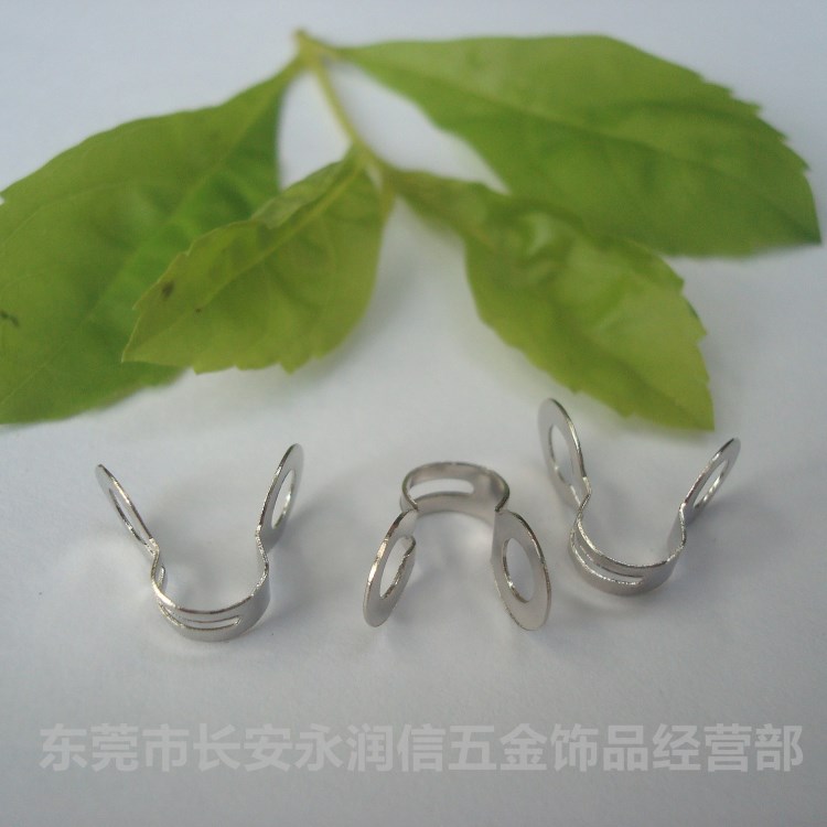 廠家直銷 3.2珠鏈平扣鐵鍍鎳平扣珠鏈扣豬腰扣鐵鏈骨扣金屬平扣