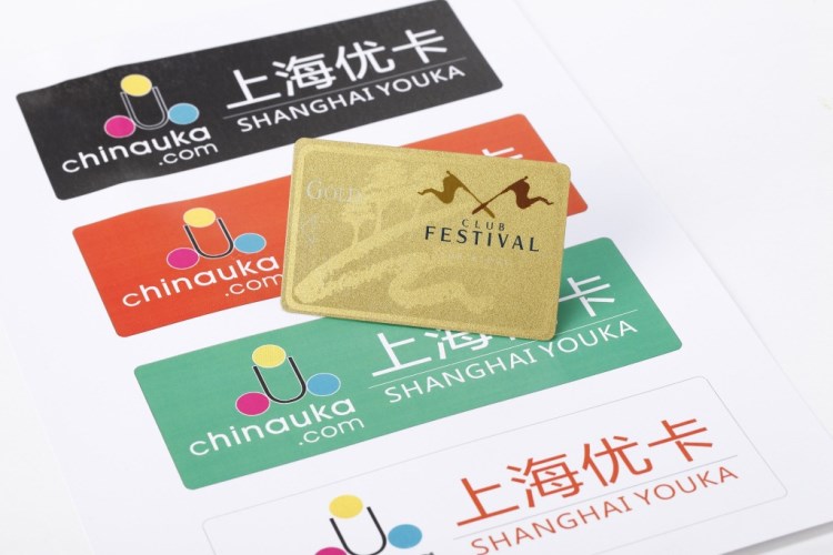 廠家生產(chǎn)會(huì)員卡PVC卡磁卡金卡銀卡UV卡 條碼卡制作