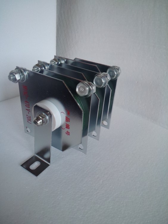 MYN2-470V-3*8KJ吸能型過電壓保護器（壓敏電阻）