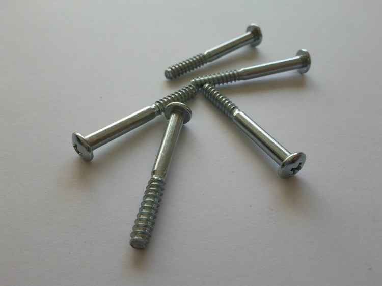 廠家直銷 十字扁頭自攻半牙螺桿 M5*43 牙長18mm