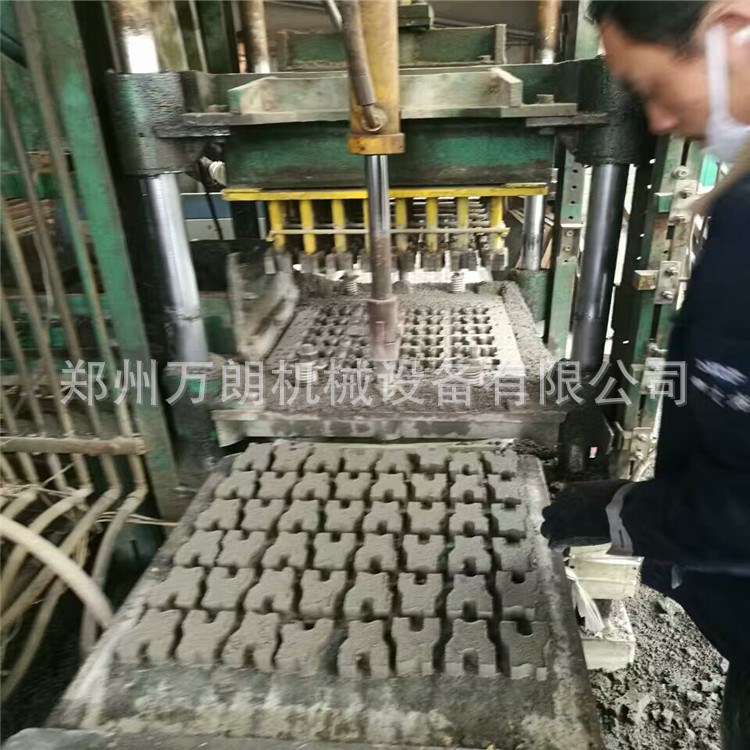 水泥墊塊機(jī)價(jià)格 混凝土墊塊機(jī)型號(hào) 橋梁墊塊機(jī) 3-15水泥墊塊機(jī)