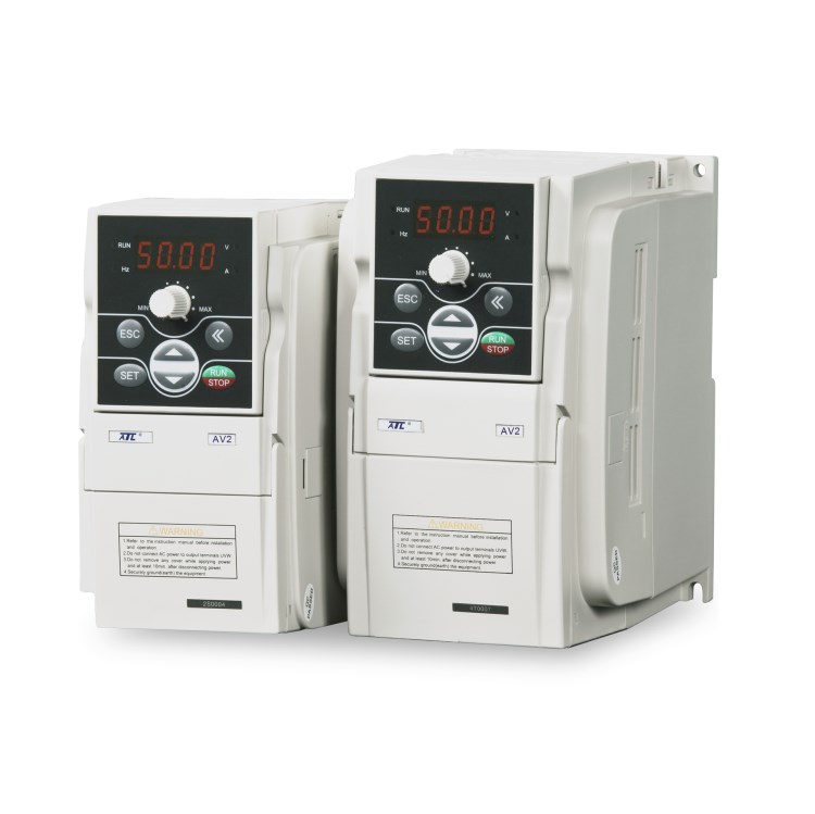 變頻器0.75kw 三相380V高品質(zhì)矢量控制變頻調(diào)速器面板可拆卸