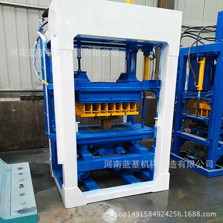 直銷全自動水泥路面磚機 液壓免燒水泥制磚機 多孔磚設備廠家