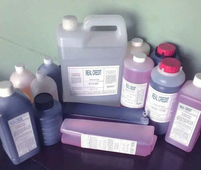 噴碼機(jī)油墨墨水噴碼機(jī)耗材白墨黃墨黑墨紅墨都有廠家直銷