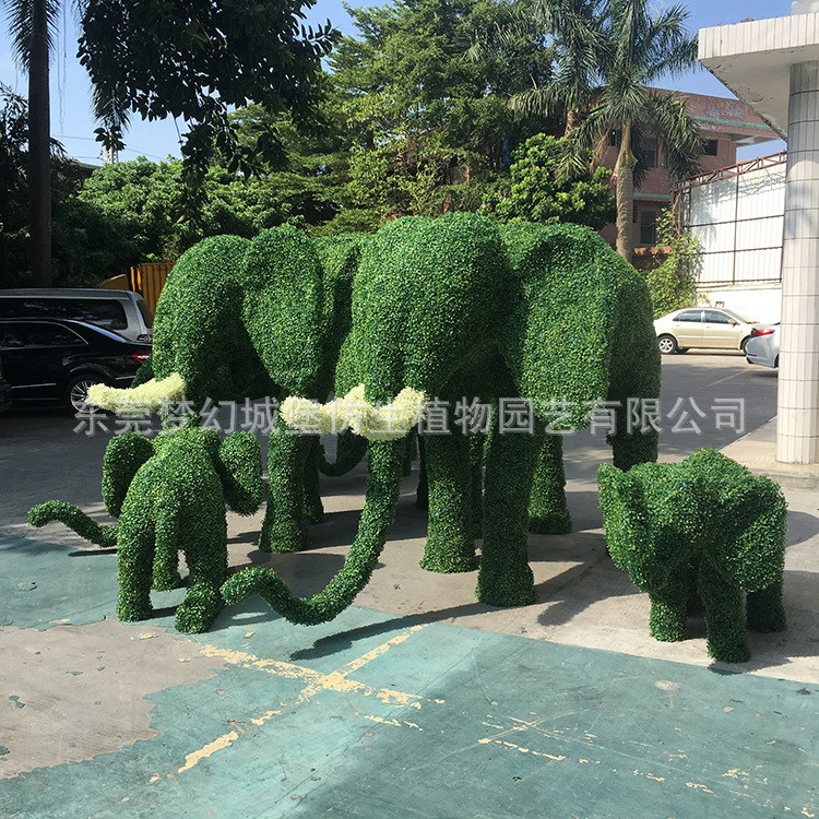 东莞景观户外商场城市园林学校仿真草皮动物大象绿雕摆件厂家直销