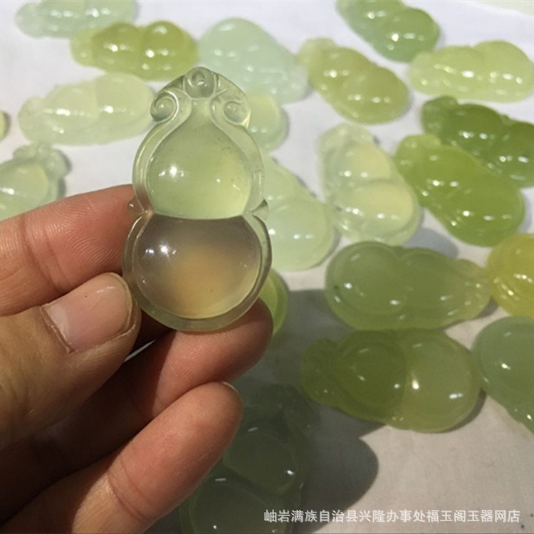 推薦天然玉石葫蘆吊墜diy飾品配 簡(jiǎn)單手工雕刻 玉器廠家直銷(xiāo)