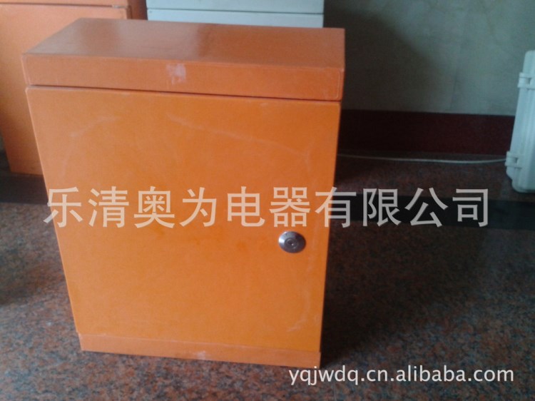 廠家直銷 橘紅色戶外帶雨棚 玻璃鋼基業(yè)箱400*500*200