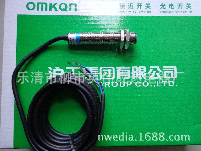 OMKQN滬工E3F1-DS5C4 直流三線NPN常開 漫反射型 M12