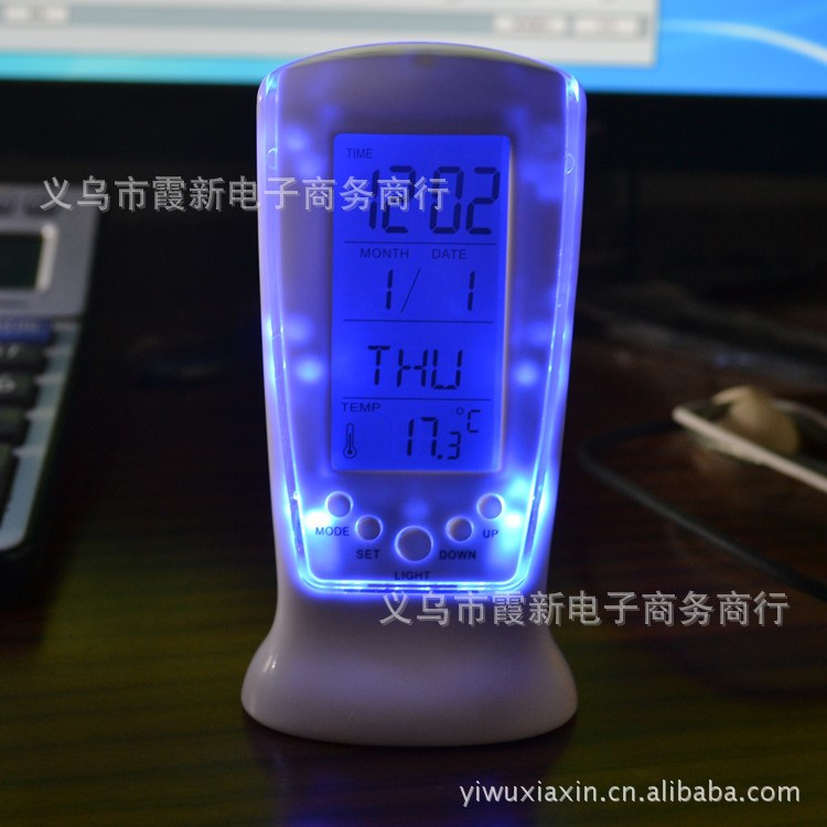 510時(shí)計(jì)迷你小鬧鐘LED夜光音樂(lè)鬧鈴靜音懶人電子鐘帶溫度創(chuàng)意禮品