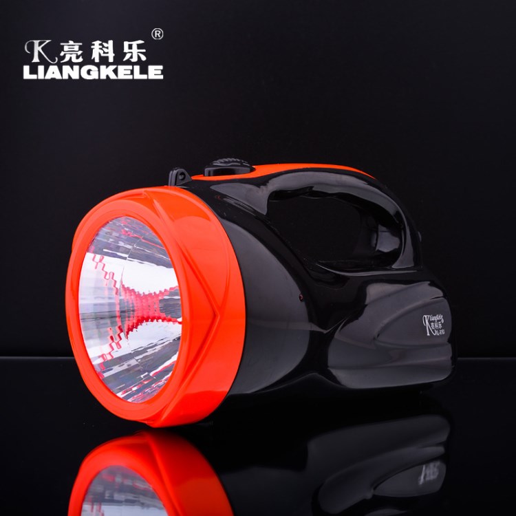強光遠程充電式led家用戶外 遠射應急照明手提探照燈KL-8181