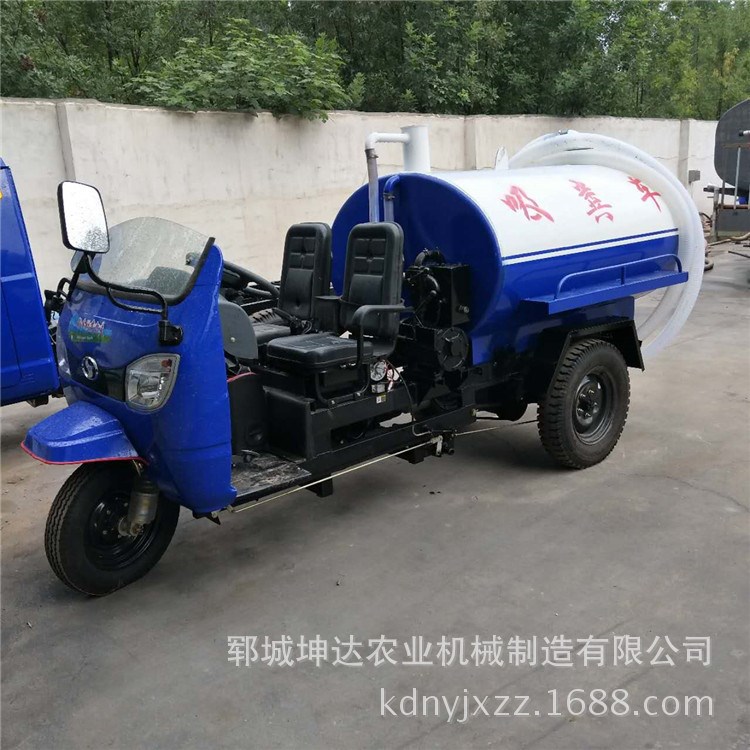 小型三輪吸污吸糞車  高配置小型吸糞車 3立方農(nóng)用吸糞車