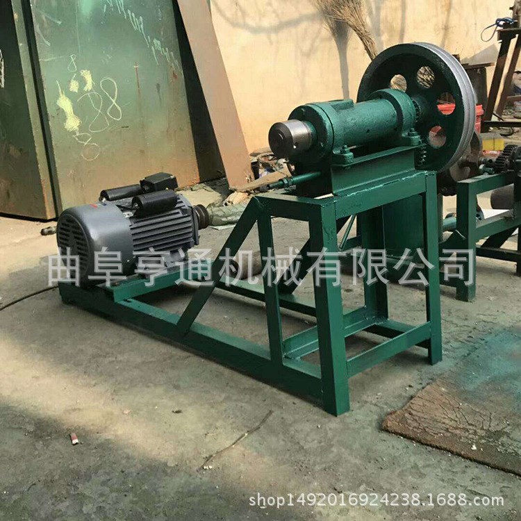 車(chē)載康樂(lè)果機(jī) 大米花膨化機(jī) 谷物膨化機(jī)