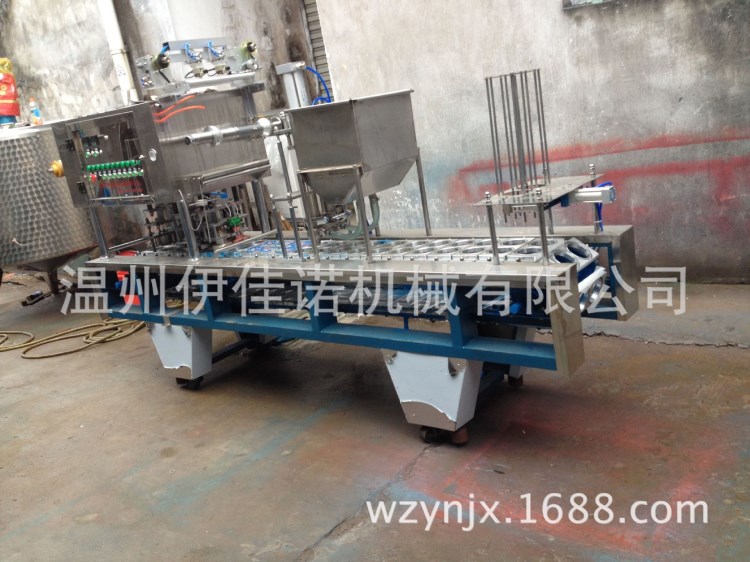 杯裝果味飲料灌裝封口機果粒橙橙汁灌裝機豆?jié){灌裝機塑料杯封口機