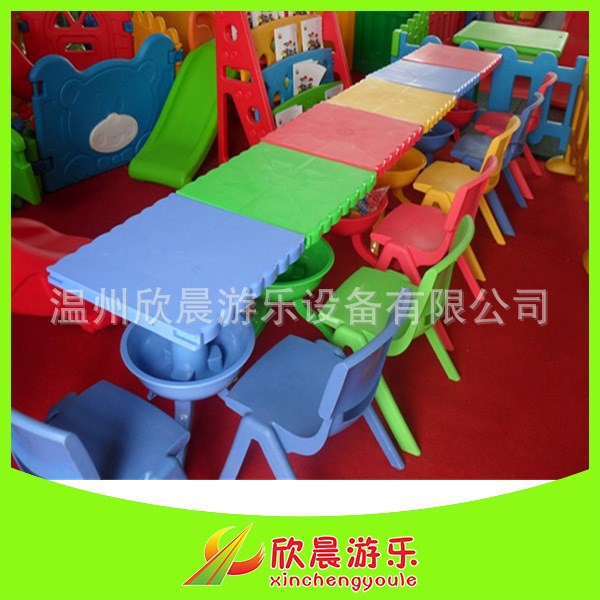 直銷幼兒園塑料專用桌椅 兒童學(xué)習(xí) 拼搭圓桌子環(huán)保 課桌批發(fā)