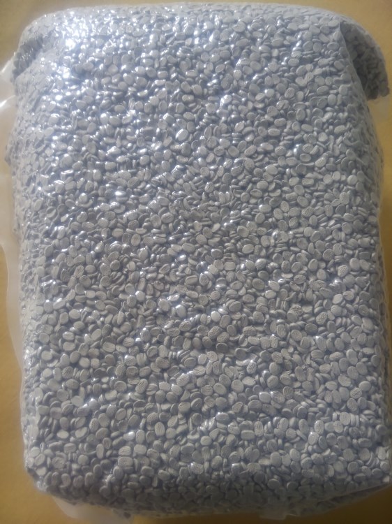 塑料消泡劑價格 吹膜注塑吸潮吸水母料 消泡劑廠家 質(zhì)量好價格優(yōu)