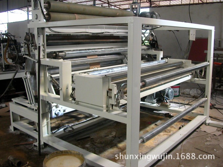 纸管直卷机（Paper tube straight winding machine）