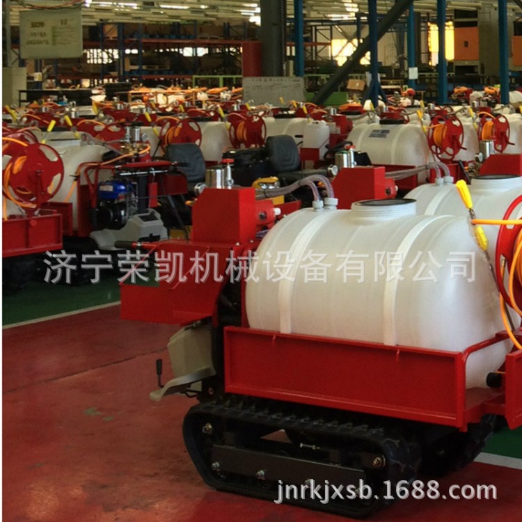 履帶自走果園風(fēng)送打藥機(jī) 果園搬運履帶迷霧打藥機(jī) 噴頭打藥機(jī)