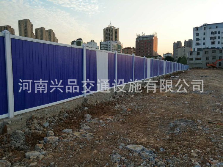 湖南張家界廠家供應(yīng)pvc地鐵施工圍擋 工地施工彩鋼板圍擋