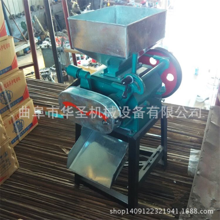 顆粒均勻擠扁機(jī)耗電量低擠扁機(jī)圖片