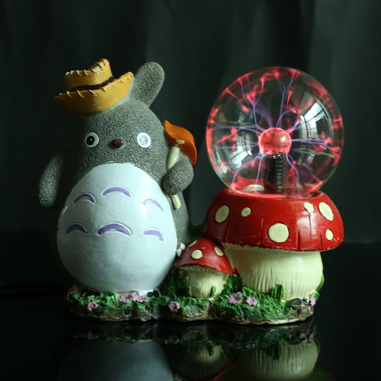 龍貓爆款樹(shù)脂工藝品魔法球 創(chuàng)意時(shí)尚水晶發(fā)光魔球2318