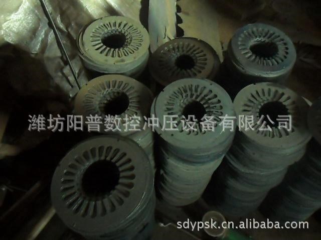 五金沖床自動化設(shè)備，電機定轉(zhuǎn)子自動沖壓機，普通沖床自動化改造