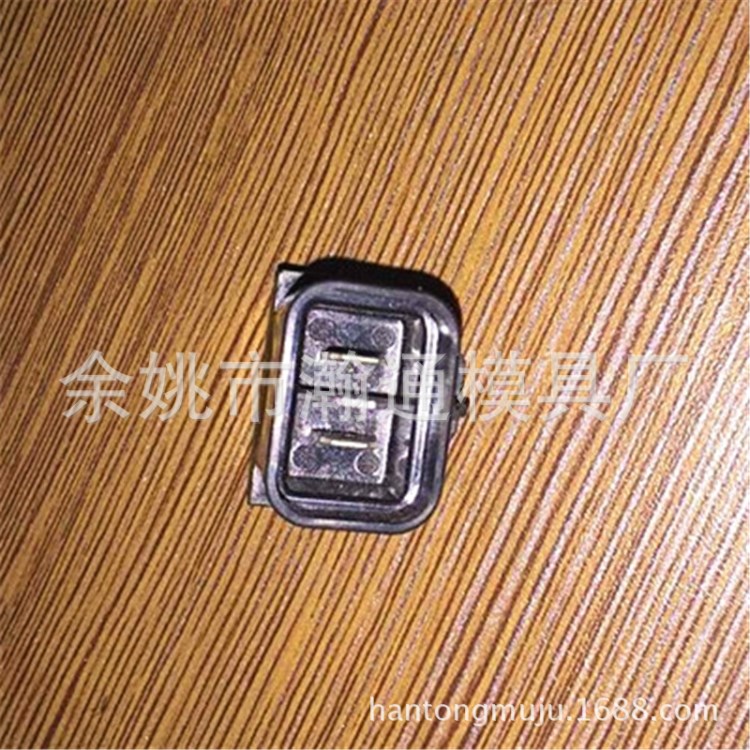 供應(yīng) 精密汽車傳感器接頭模具 汽車端子模具 塑料模具定制模具