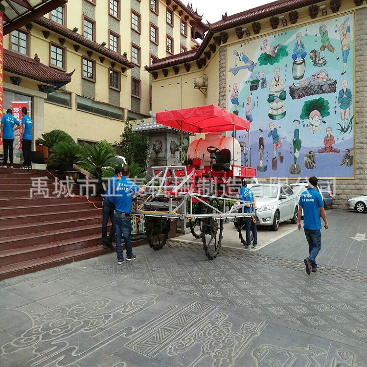 3wzc-1000自走式小麥玉米噴藥車 銷往河南安徽新疆等地