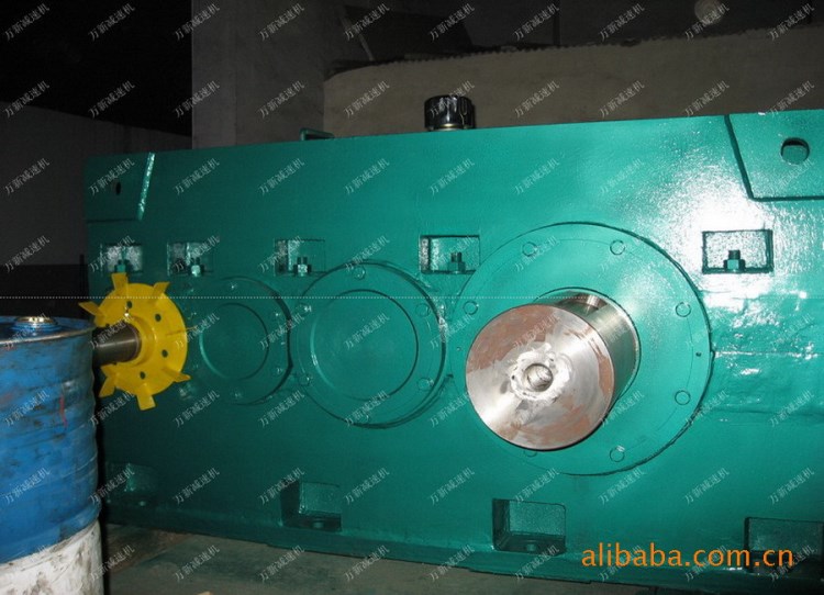 供應(yīng)B2SH12大功率弗蘭德減速機(jī)/齒輪箱