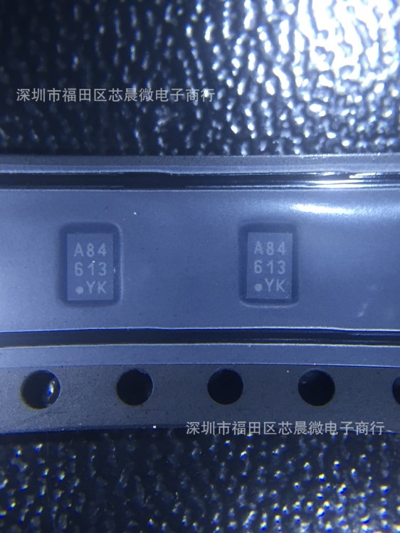 24LC128T-I/MNY 电可擦除可编程只读存储器 128K存储器芯片