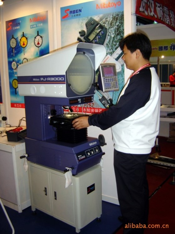 供應日本三豐MITUTOYO投影儀 302-711DC