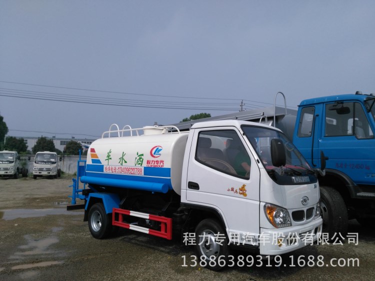 環(huán)衛(wèi)灑水車 小型灑水車 園林綠化噴灑車價格 廠家 環(huán)衛(wèi)噴灑車圖片