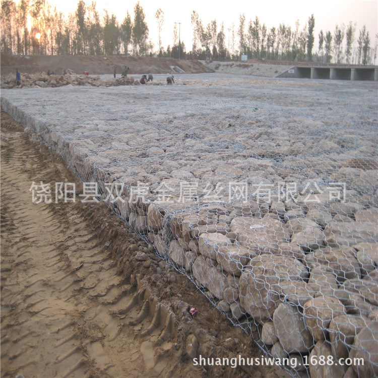 供應(yīng)電鍍鋅格賓網(wǎng)  河道治理石籠網(wǎng)  綠濱墊鐵絲網(wǎng)