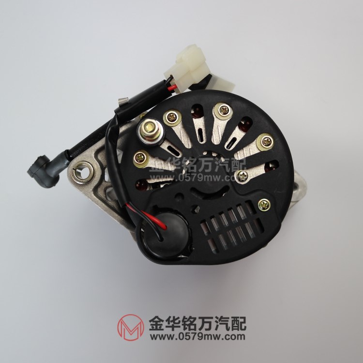 廠家直銷長安之星五菱之光JFZ1712 14V70A單槽465Q汽車發電機總成