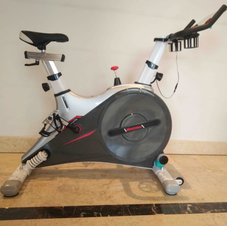 廠家直銷動感單車家用靜音健身腳踏車 室內健身運動器材