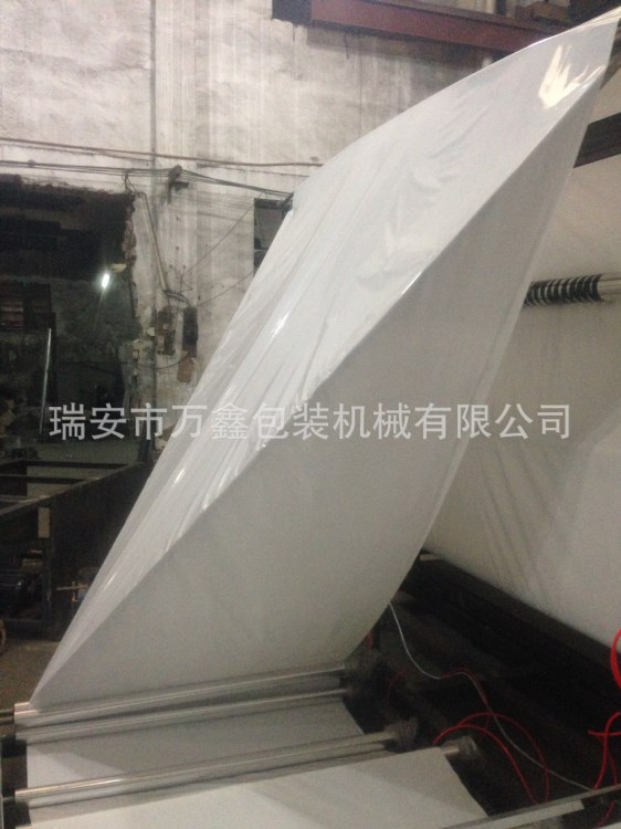 萬鑫供應自動筒料薄膜展平收卷機塑料薄膜展平機大型薄膜展開機
