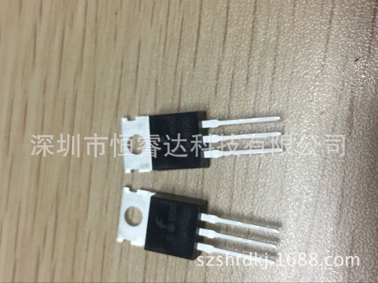 供应三端稳压管LM7812C TO-220全新原装